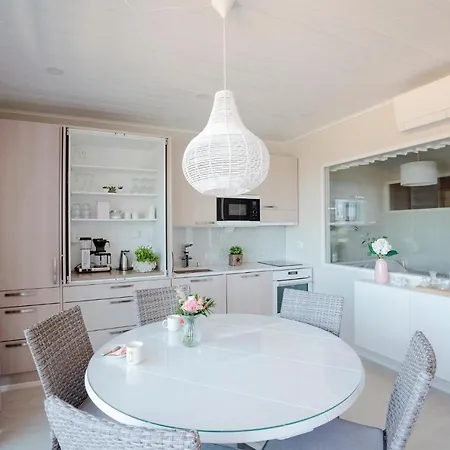 Apartment Aurinkoranta By Hiekka Kalajoki